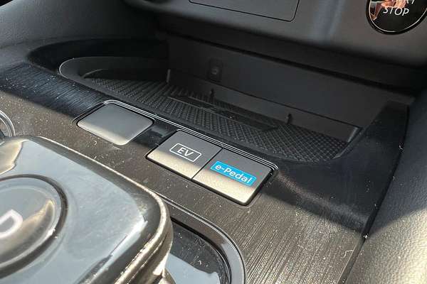 2024 Nissan X-TRAIL ST-L e-POWER T33