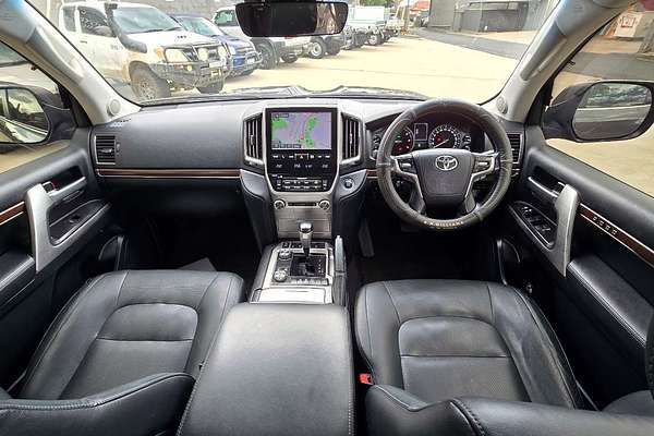 2016 Toyota Landcruiser Sahara URJ202R