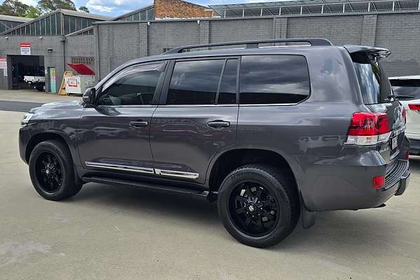 2016 Toyota Landcruiser Sahara URJ202R