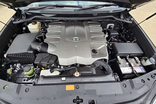 2016 Toyota Landcruiser Sahara URJ202R