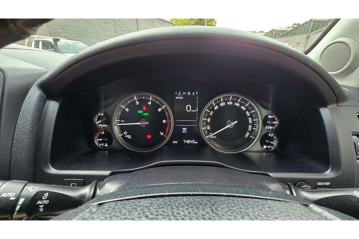 2016 Toyota Landcruiser Sahara URJ202R