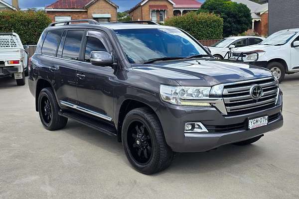 2016 Toyota Landcruiser Sahara URJ202R