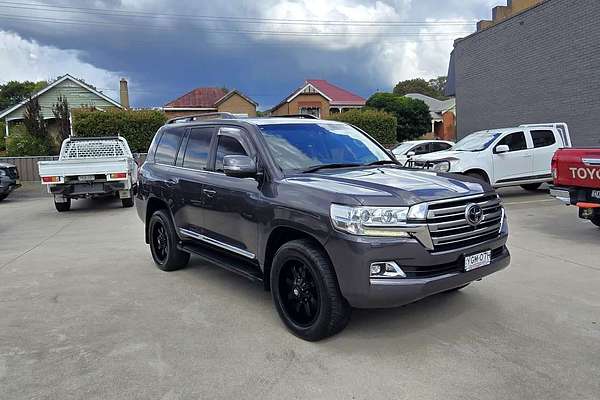 2016 Toyota Landcruiser Sahara URJ202R