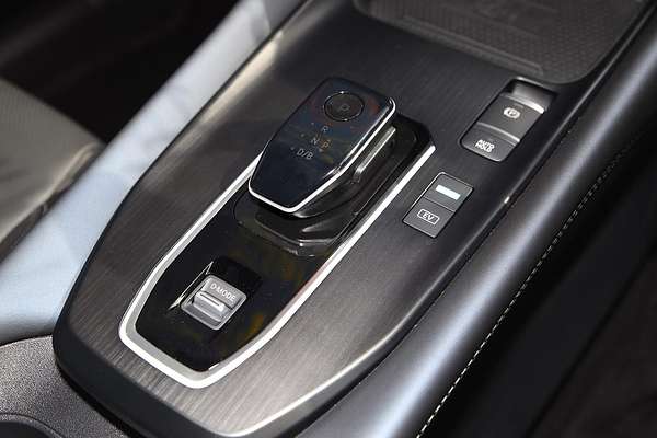 2024 Nissan QASHQAI TI e-POWER J12