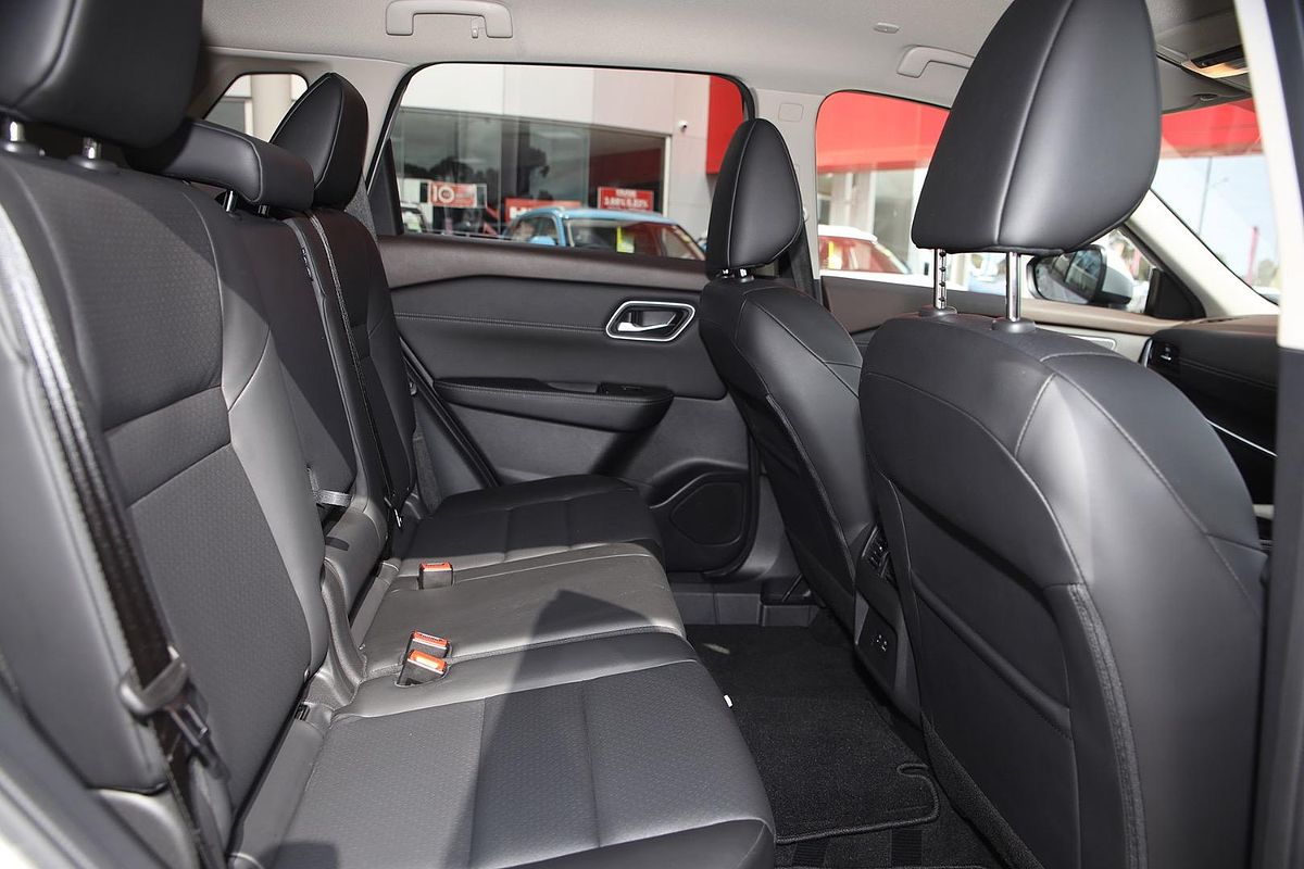 2023 Nissan X-TRAIL ST-L e-POWER T33