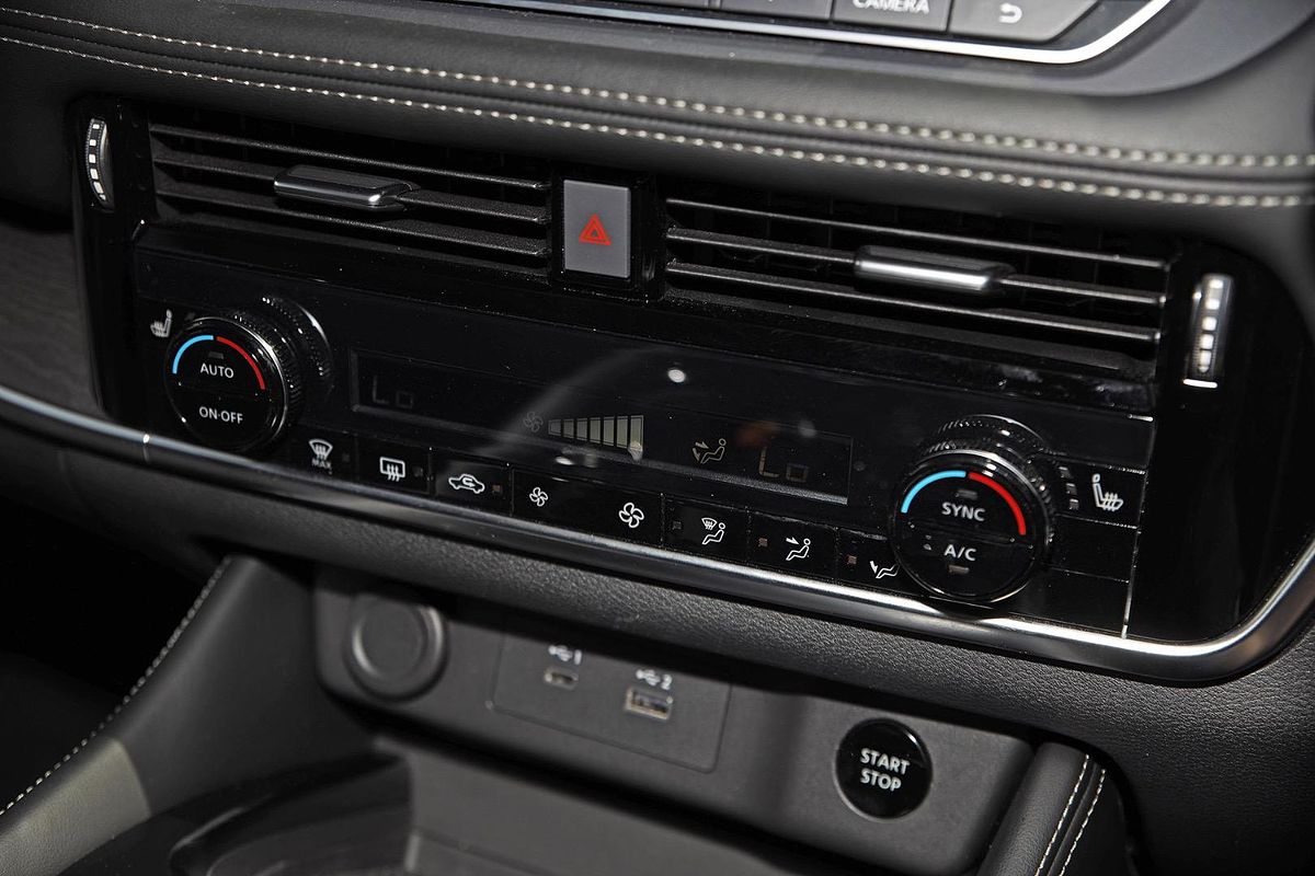 2023 Nissan X-TRAIL ST-L e-POWER T33