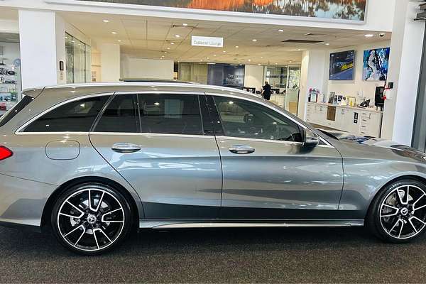 2019 Mercedes-Benz C-Class C300 S205