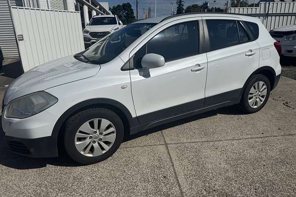2014 Suzuki S-Cross GL JY