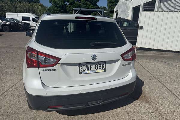 2014 Suzuki S-Cross GL JY