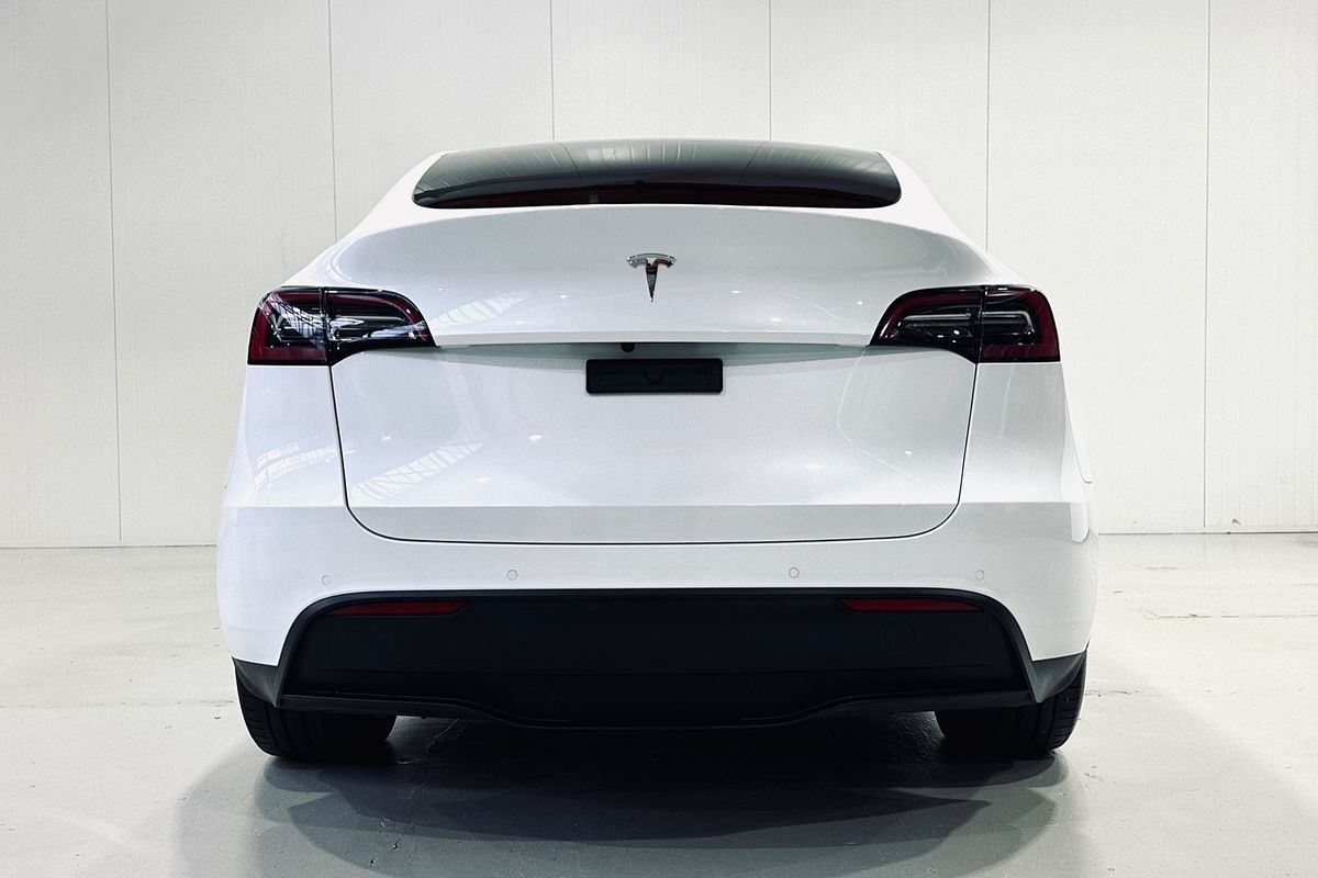 2023 Tesla Model Y Rear-Wheel Drive