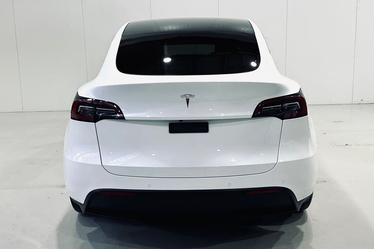 2023 Tesla Model Y Rear-Wheel Drive