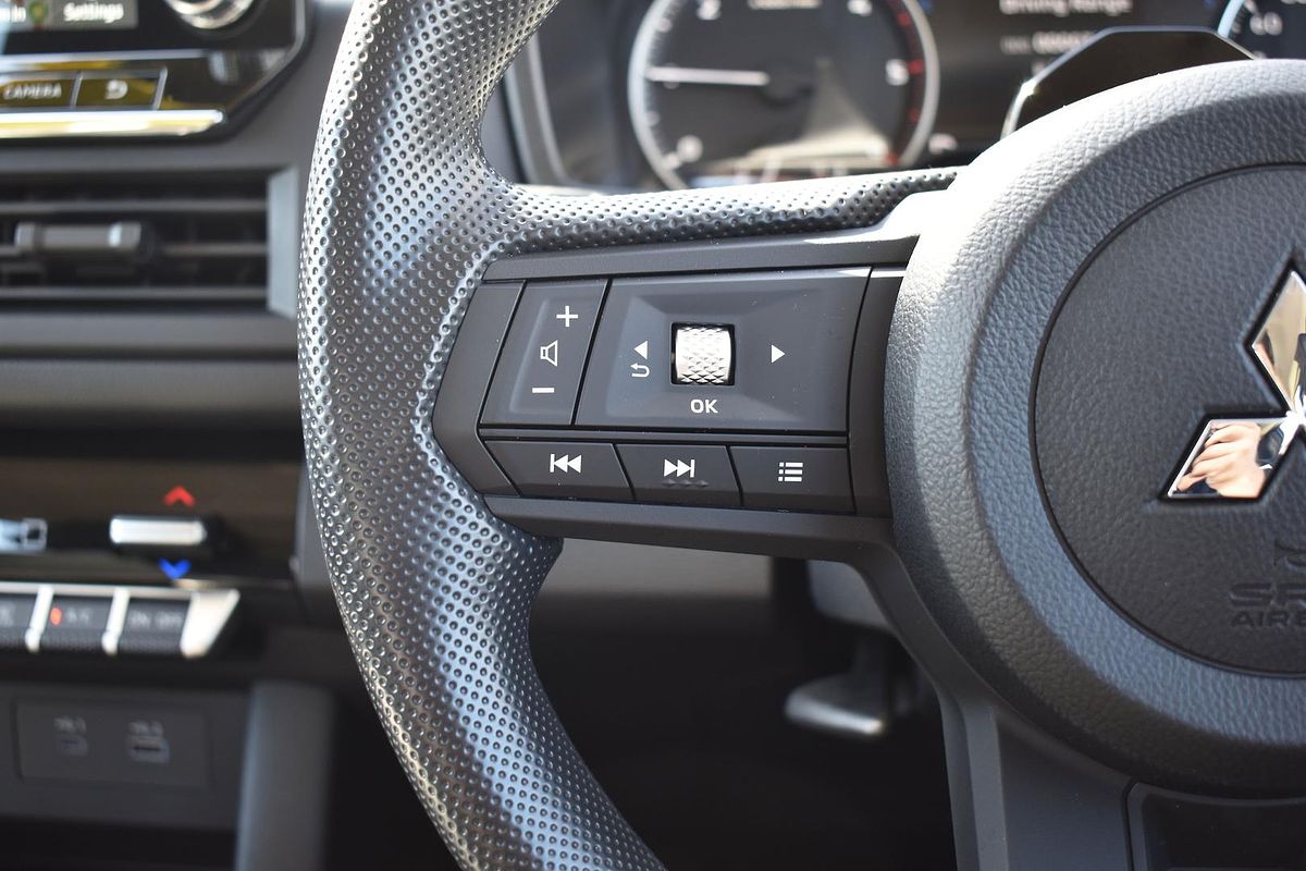 2024 Mitsubishi Triton GLX MV 4X4