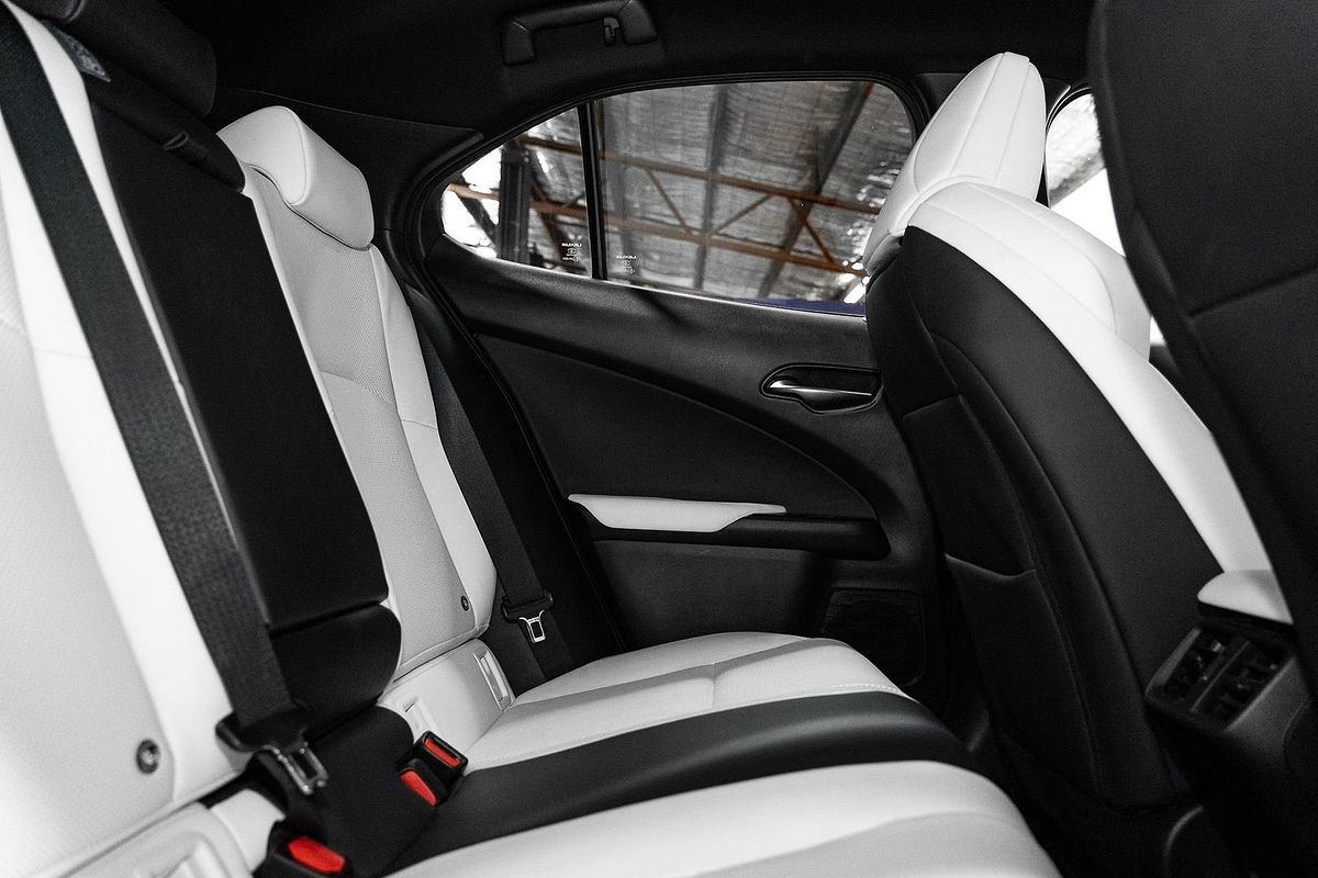 2023 Lexus UX UX200 F Sport MZAA10R