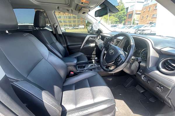 2018 Toyota RAV4 Cruiser ASA44R