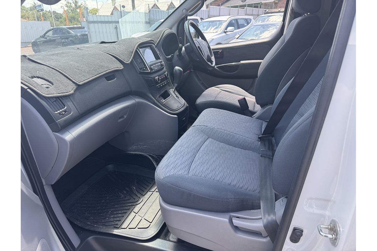 2016 Hyundai iLoad TQ3-V Series II