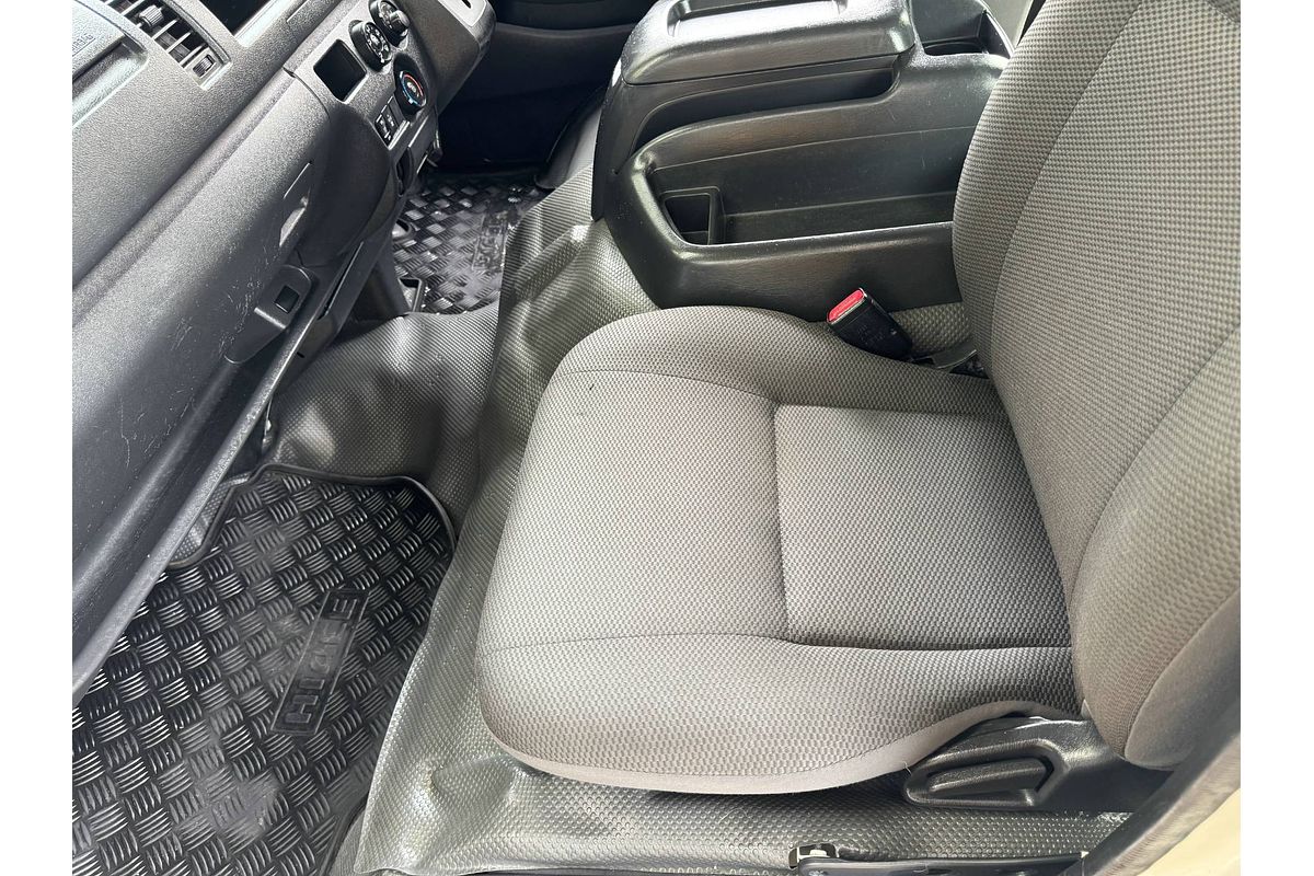 2016 Toyota HIACE COMMUTER