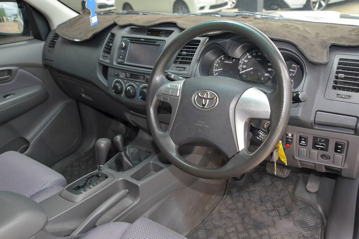 2013 Toyota Hilux SR GGN25R 4X4