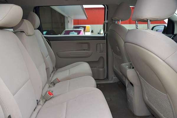 2016 Kia Carnival S YP