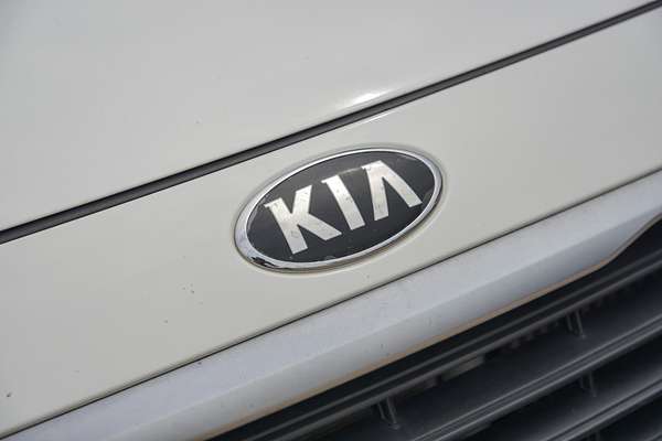 2016 Kia Carnival S YP