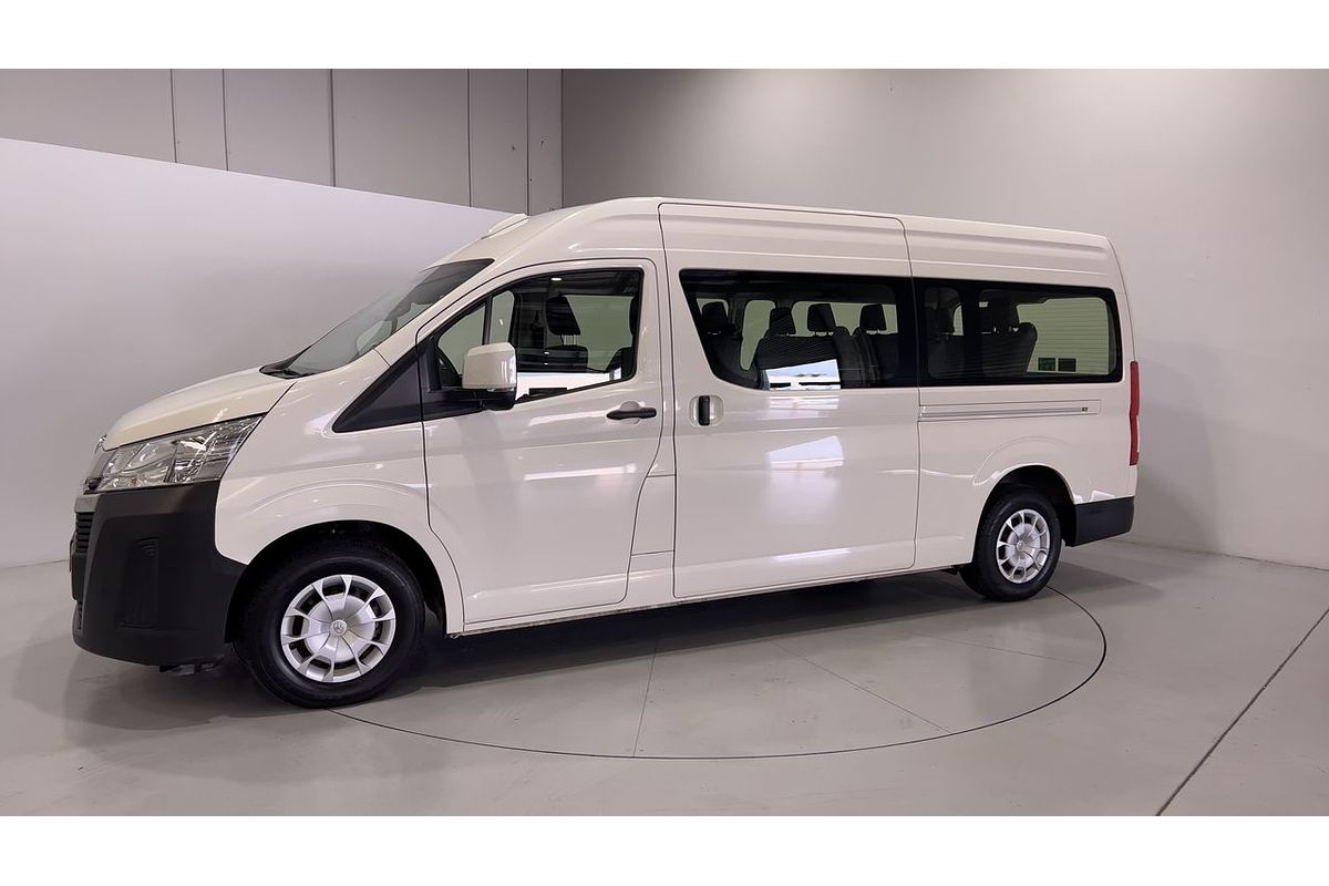 2022 Toyota Hiace Commuter GDH322R