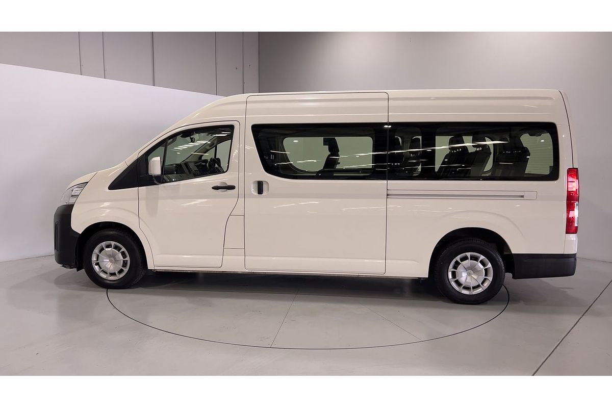 2022 Toyota Hiace Commuter GDH322R