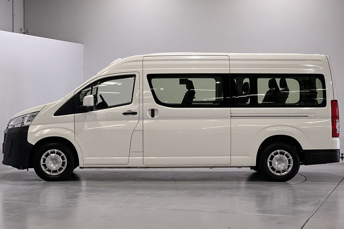 2022 Toyota Hiace Commuter GDH322R