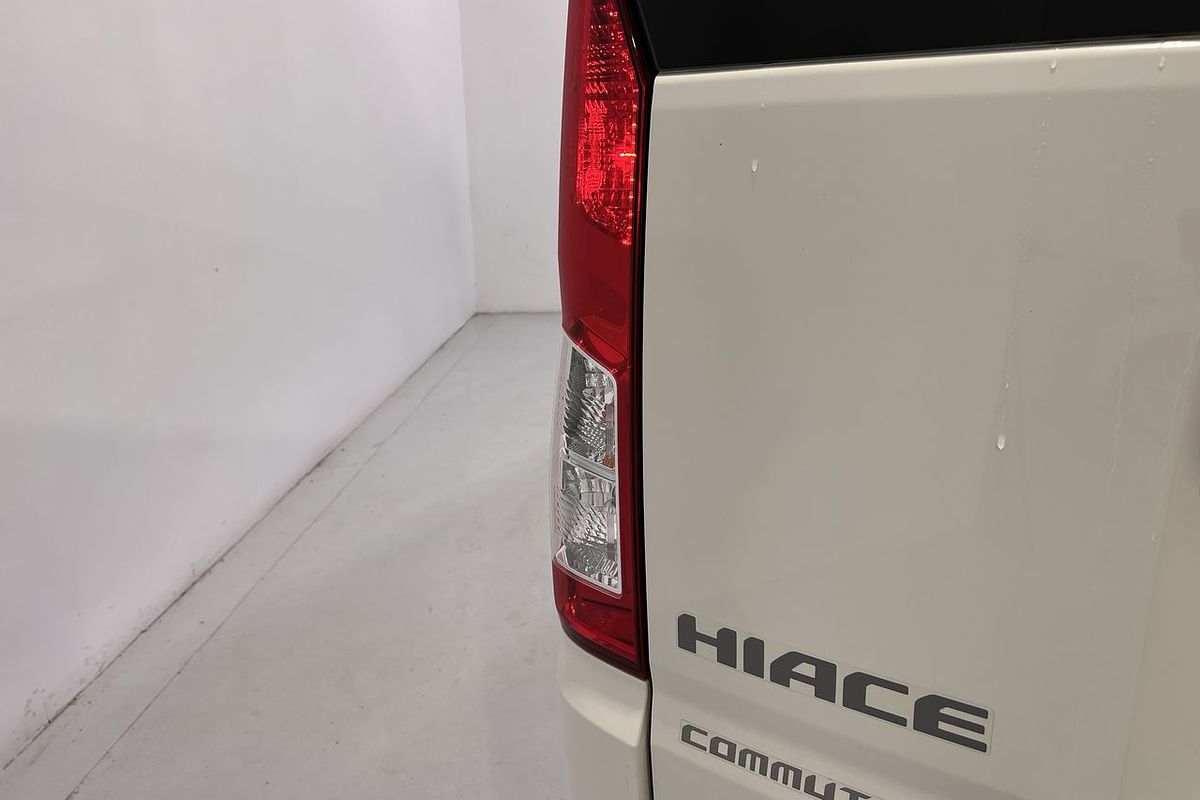 2022 Toyota Hiace Commuter GDH322R
