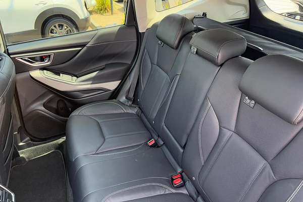 2022 Subaru Forester 2.5i-S S5