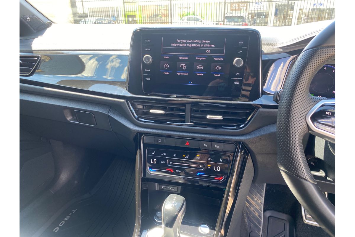 2023 Volkswagen T-Roc 140TSI R-Line D11