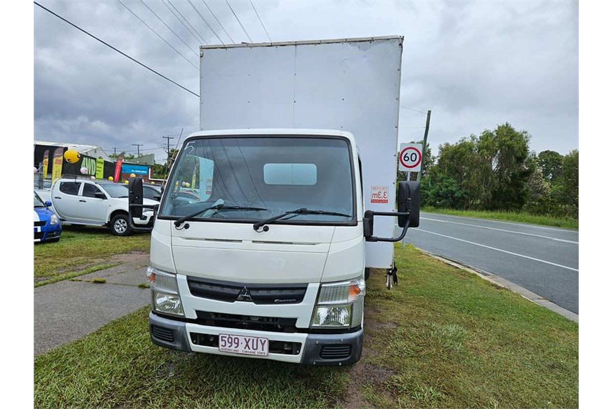 2014 Mitsubishi Canter