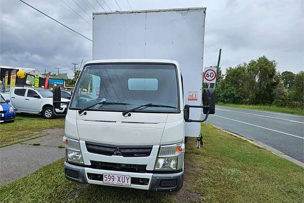 2014 Mitsubishi Canter