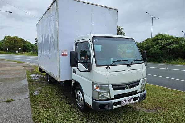 2014 Mitsubishi Canter