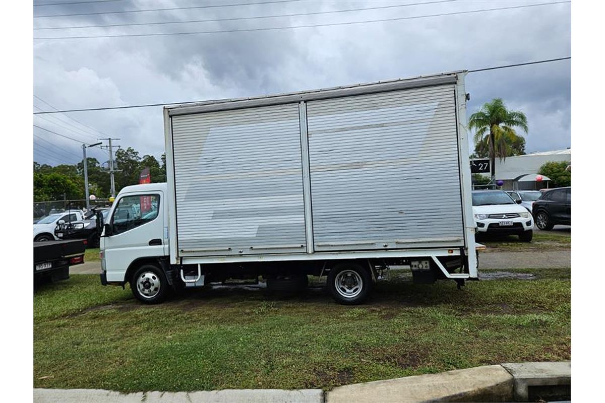 2014 Mitsubishi Canter