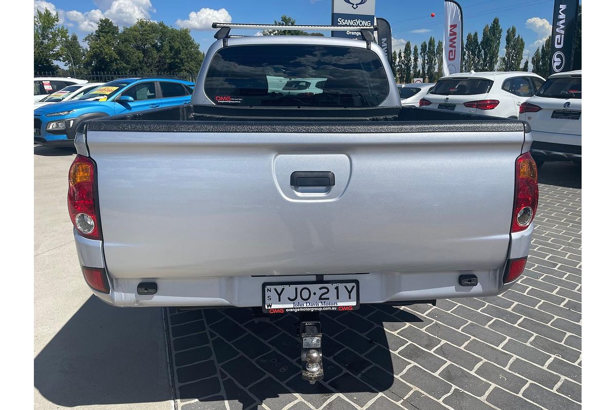 2014 Mitsubishi Triton GLX MN 4X4