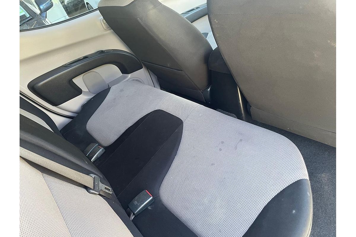 2014 Mitsubishi Triton GLX MN 4X4