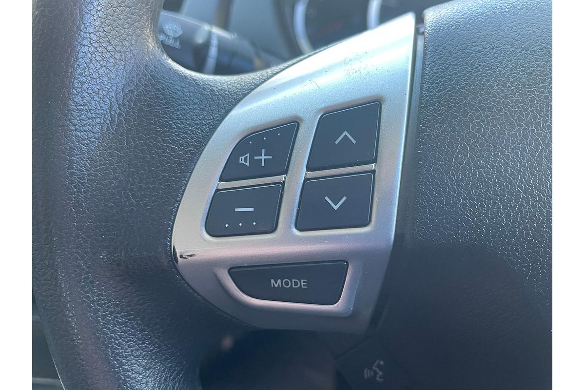 2014 Mitsubishi Triton GLX MN 4X4