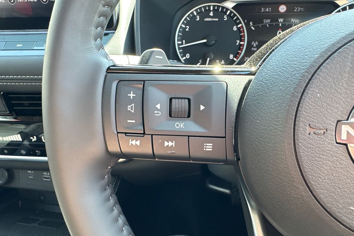 2024 Nissan X-TRAIL ST-L T33