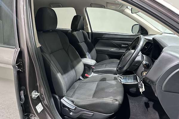 2018 Mitsubishi Outlander ES ZL