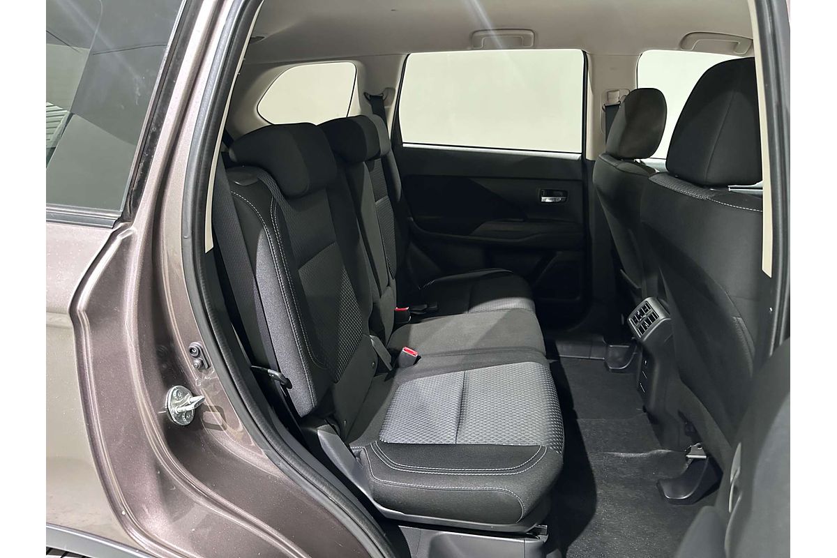 2018 Mitsubishi Outlander ES ZL