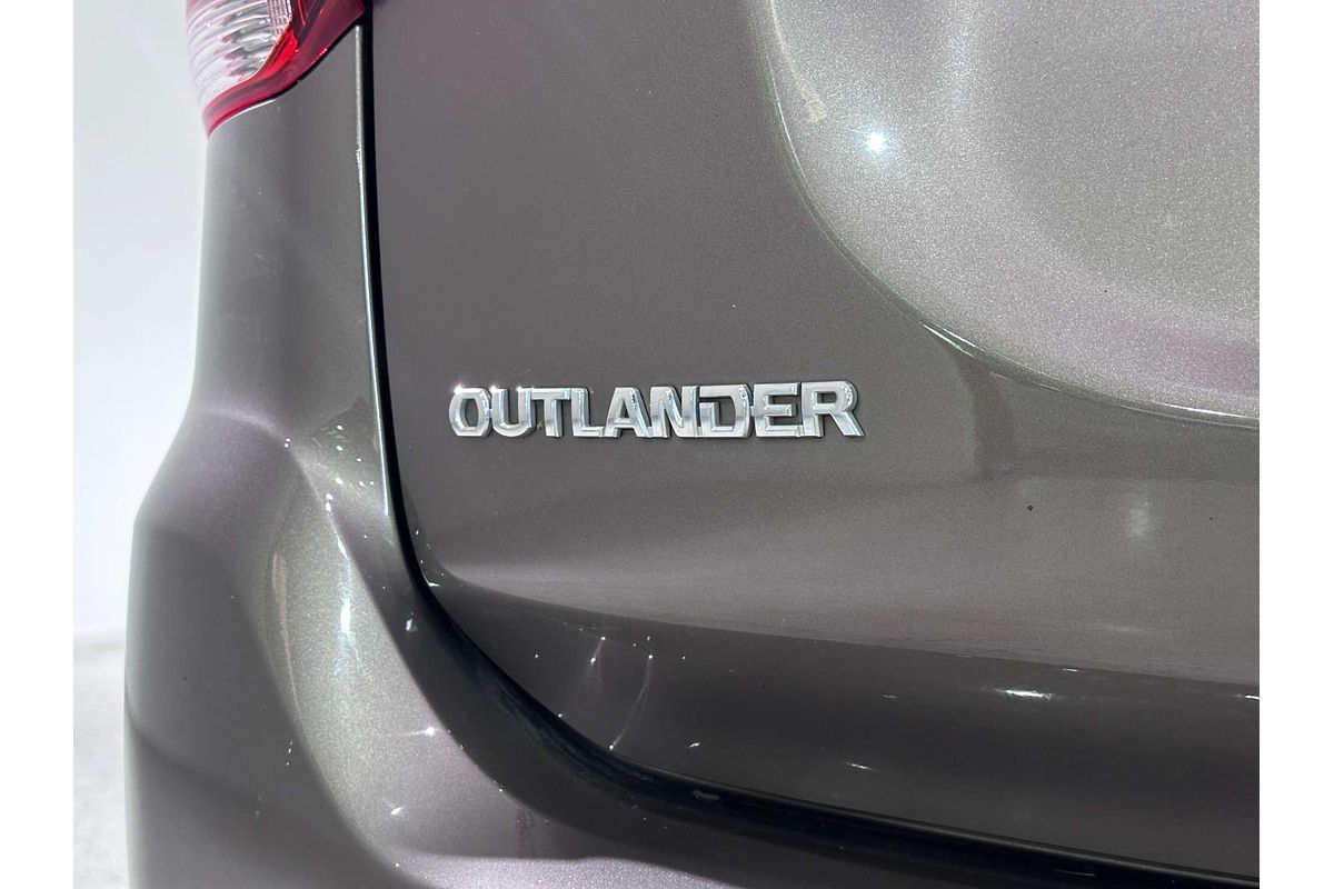 2018 Mitsubishi Outlander ES ZL