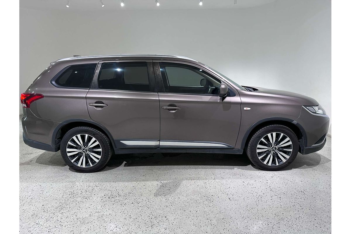 2018 Mitsubishi Outlander ES ZL