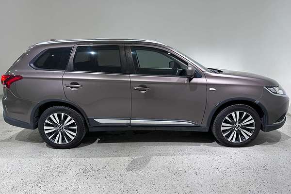 2018 Mitsubishi Outlander ES ZL