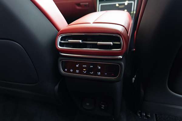 2024 Genesis GV80 3.5T AWD JX.V4