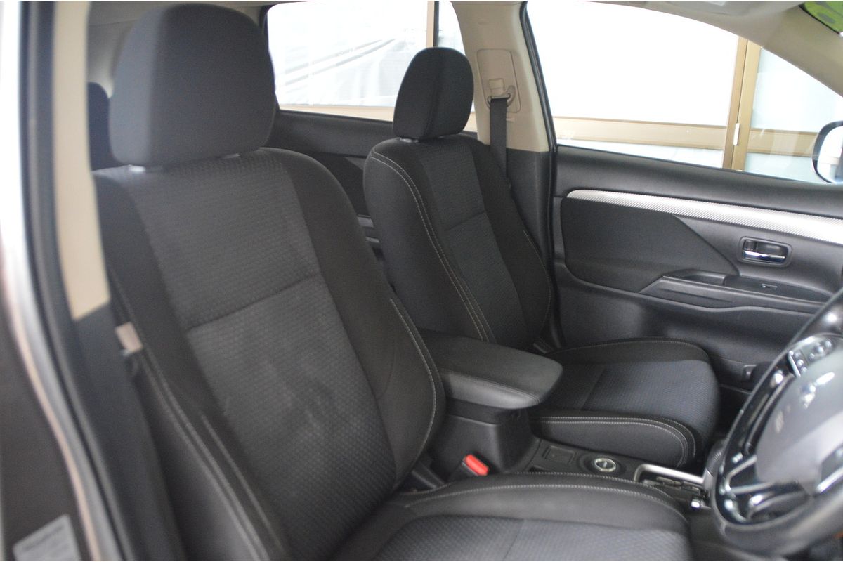 2015 Mitsubishi Outlander LS ZK