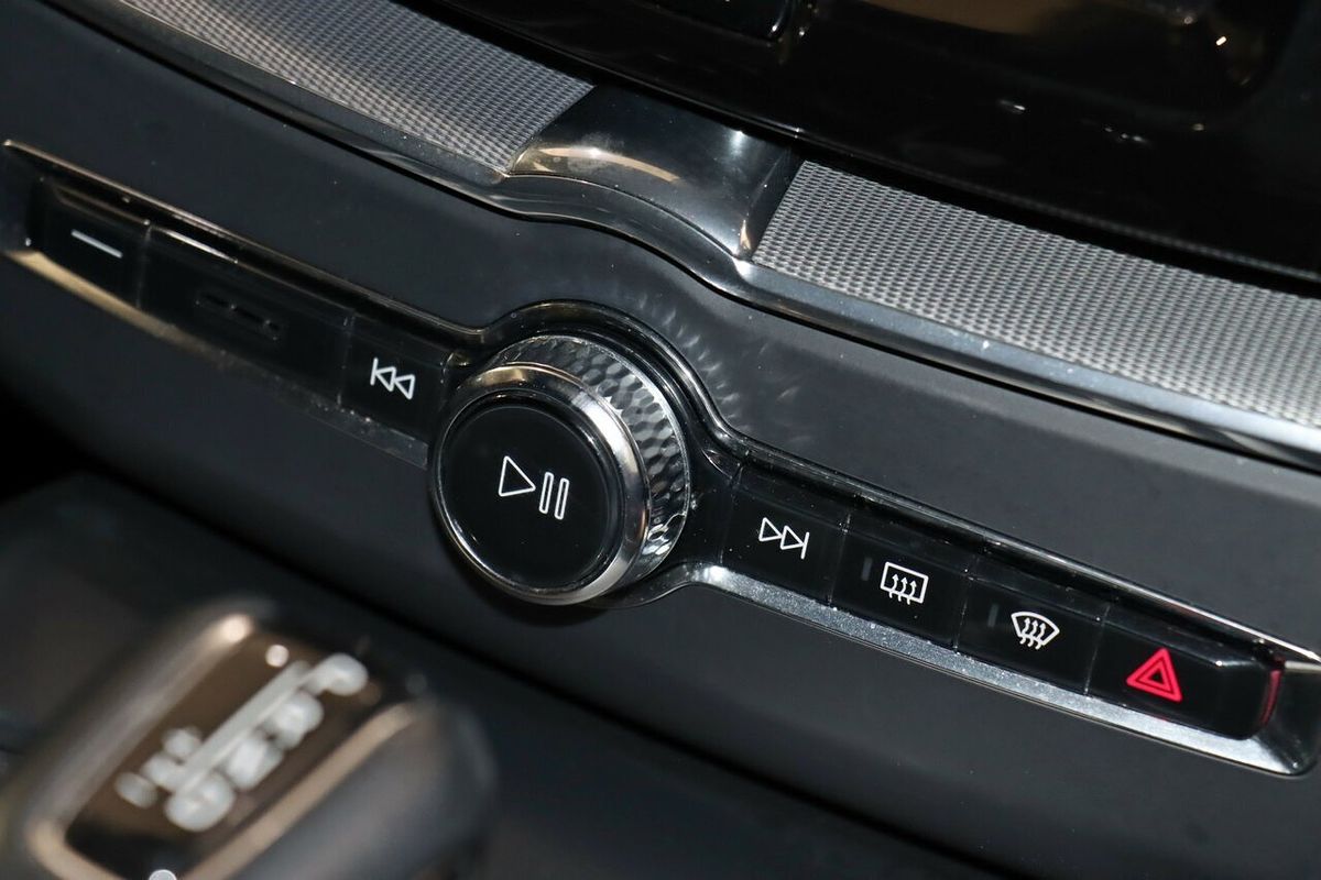 2020 Volvo XC60 D5 R-Design