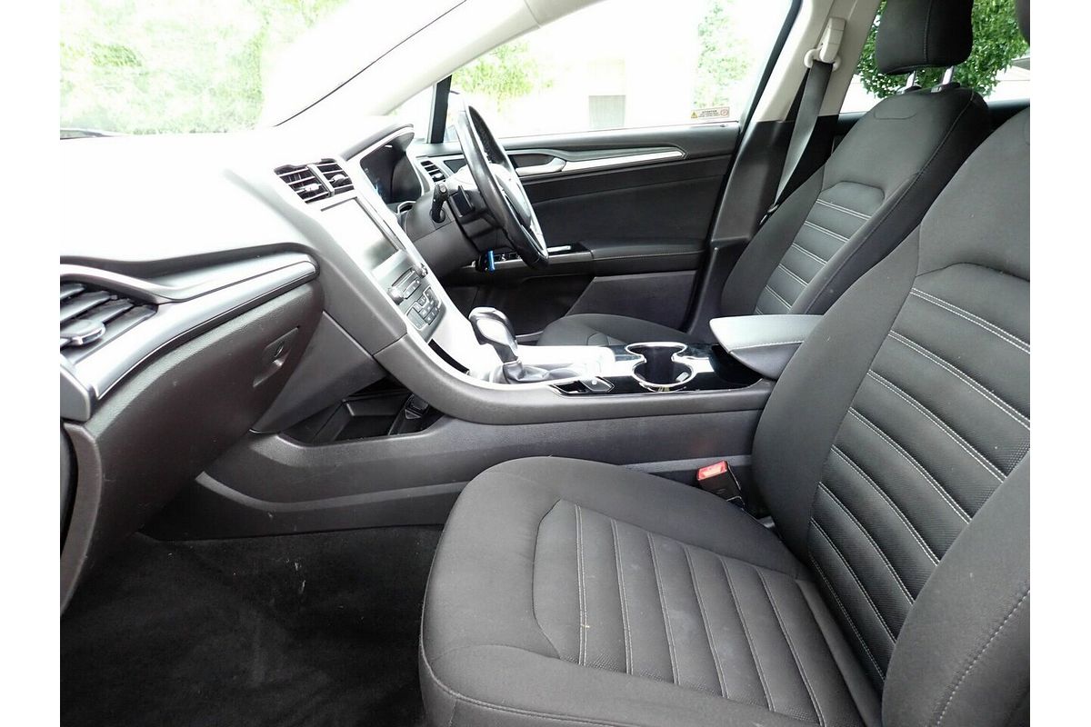 2016 Ford Mondeo Ambiente TDCi MD
