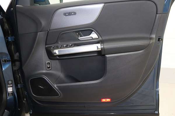 2022 Mercedes-Benz EQB EQB250 X243