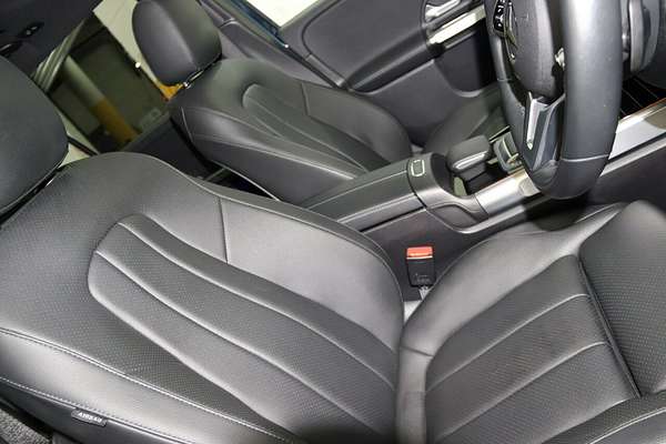 2022 Mercedes-Benz EQB EQB250 X243