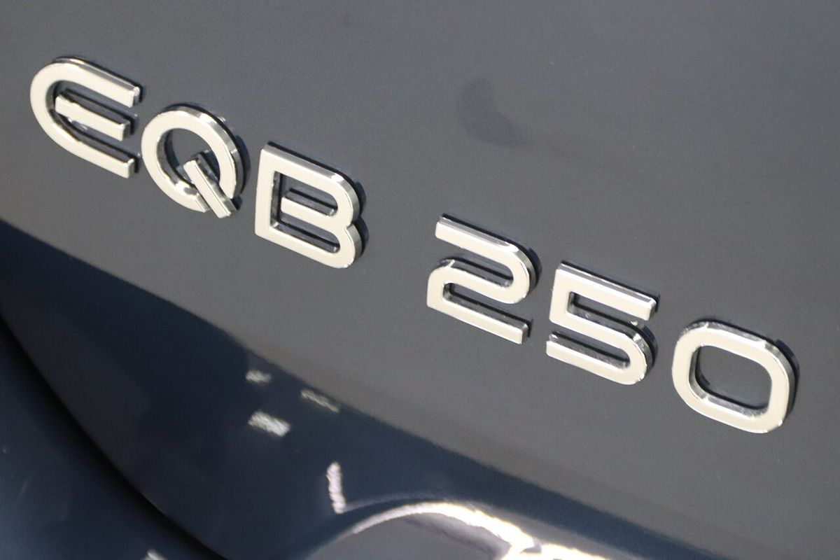 2022 Mercedes-Benz EQB EQB250 X243