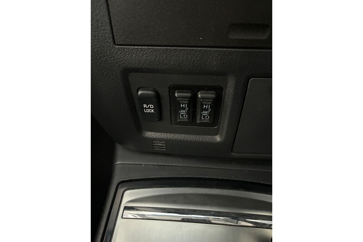 2014 Mitsubishi Pajero Exceed NX
